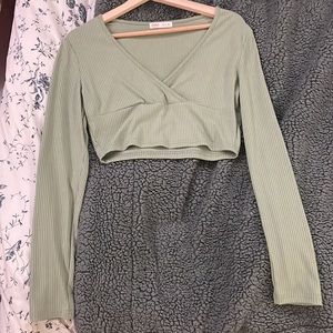 cropped long sleeve shirt